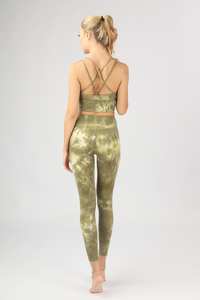 Conjunto Deportivo de Alta Calidad con Logotipo Personalizado, Camuflaje, Leggings de Yoga, Pantalones y Sujetador Deportivos para Mujer - Product Image 3