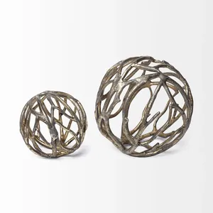 Escultura Metálica Decorativa Hecha a Mano, Pieza Elegante para Diseñadores de Interiores, Arquitectos, Compradores de Hostelería y Comercio Minorista - Product Image 2