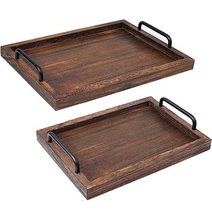 Bandeja de Servir de Madera Estilo Náutico con Asas de Grilletes Plateados Pulidos, Plato de Madera Ámbar con Agarres Metálicos Tipo Grillete - Product Image 6