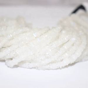 Cuentas de piedra lunar arcoíris natural Forma cuadrada Lisa 4-5mm Blanco 16 pulgadas Liso para la fabricación de joyas - Product Image 1