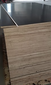 Contreplaqué de haute qualité avec revêtement filmé et âme en eucalyptus, style de conception moderne pour les bâtiments de bureaux, fabriqué au Vietnam - Product Image 2