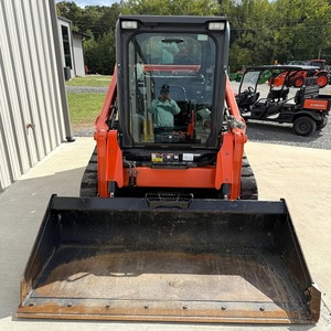 รถตักล้อยางขนาดเล็กสำหรับงานหนัก Kubota SVL65-2 กำลัง 68 แรงม้า เครื่องยนต์ดีเซล เหมาะสำหรับผู้รับเหมา งานจัดสวน และงานขนส่งวัสดุ - Product Image 1