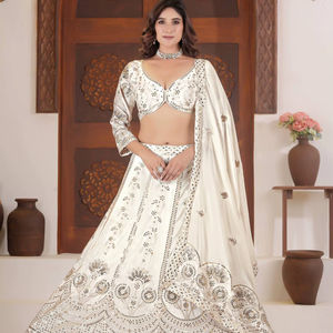 Ramdev Trading – Lehenga Choli traditionnel pour femme en tissu filet papillon recyclé, idéal pour mariages, occasions festives et soirées - Product Image 1