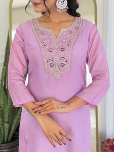 Ensemble Salwar en soie Taby indienne pakistanaise tendance, couleur lavande, dernière collection exclusive, vêtements ethniques pour femmes, pour fêtes et mariages - Product Image 4