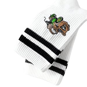 Chaussettes hautes en coton/élasthanne tricotées de haute qualité, respirantes, à séchage rapide, fines, côtelées, avec logo jacquard sublimé personnalisé, faible MOQ - Product Image 4