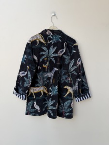 Veste en velours d'inspiration vintage, motif réversible, veste courte en velours - Product Image 6