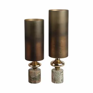 Jarrón de Flores Moderno Costero de Hierro Hecho a Mano de Lujo, Ecológico, para Espacios Interiores Elegantes - Product Image 4