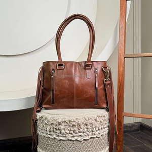 Bolso de mano de lujo con flecos ocultos de piel de vaca para mujer - Product Image 5