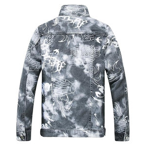 แจ็คเก็ตยีนส์เดนิมสำหรับผู้ชาย ทรงสลิมฟิต ขาดเซอร์ๆ สไตล์วินเทจ แฟชั่นสตรีทแวร์ เสื้อโค้ทยีนส์สีน้ำเงินคลาสสิก - Product Image 2