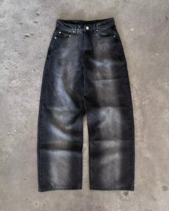 Jeans pour hommes décontractés, vintage, en denim noir, coupe droite, taille mi-haute, ourlet brut, en denim tricoté et délavé, de créateur, personnalisés, par fabricant de jeans - Product Image 1