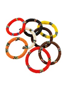 Bracelet de broderie perlée élégant avec des bijoux fantaisie de premier choix et de beaux détails élégants d'Inde - Product Image 2
