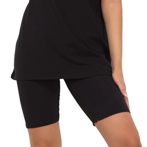 2026 conjunto de camisa y pantalones cortos deportivos de gran tamaño personalizados para mujer, ropa de verano transpirable con patrón sólido de manga corta - Product Image 5