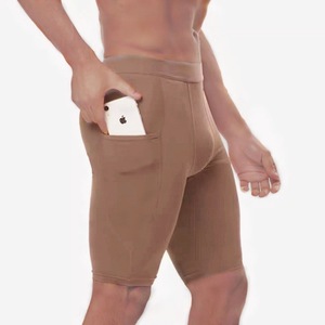 Shorts pour homme vert olive, séchage rapide, anti-plis, poches avant, taille mi-haute, coupe élastique, style décontracté sport, en tissu polyester toile - Product Image 3