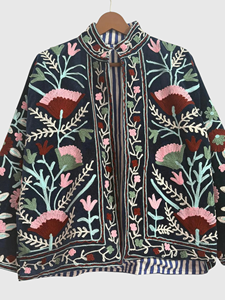Veste à col mandarin brodée à la main avec des motifs floraux, manches longues, en coton, pour adulte, style Prairie Chic, à porter en automne - Product Image 5