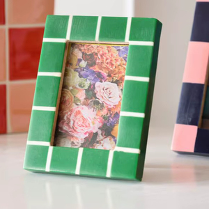 Marco de Fotos Colgante de Resina y Madera de Venta Caliente para Decoración de Sala de Estar, Marco de Fotos con Incrustaciones de Hueso para Sala de Estar - Product Image 1