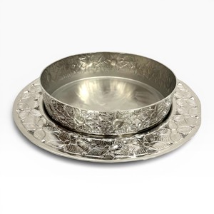 Assiette et bol à chocolat en métal argenté gaufré au design moderne, accessoires à chocolat personnalisables, tailles et couleurs disponibles sur mesure - Product Image 1