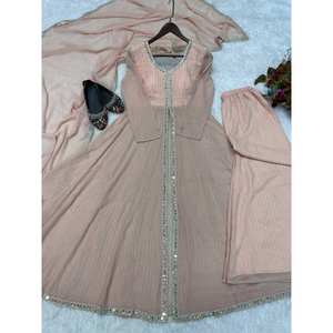 ชุดราตรีดีไซน์เนอร์งานปาร์ตี้สวยๆสวมบนล่างและ dupatta - Product Image 1