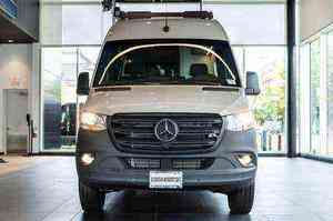 Ventes rapides de fourgonnette de passagers Mercedes-Benz Sprinter 3500 d'occasion 2022 - Product Image 3