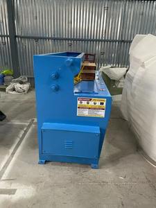 Máquina Combinada de Punzonado y Corte Hidráulica de Alta Calidad - Product Image 4