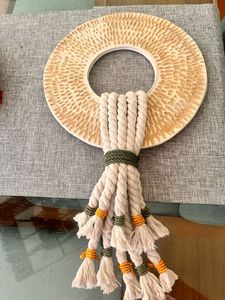 Décoration murale moderne en perles de bois faites à la main avec pompon, amovible, écologique et légère, idéale pour Diwali, vente en gros - Product Image 2