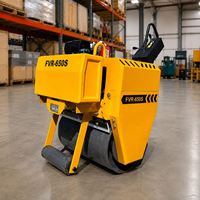 Compacteur routier équipé d'un réservoir d'eau, fourni par l'usine, pour la construction de petites routes