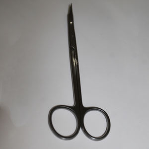 Tijeras Quirúrgicas Manuales de Precisión Mundial Reynolds Delicate de 13 cm, Acero Inoxidable, Rectas y Curvas - Product Image 2