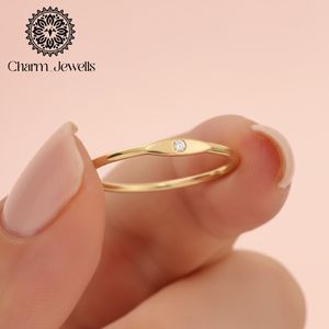 Bague de fiançailles classique en argent plaqué or 18 carats avec moissanite taille coussin, sertie à griffes, pour femme, certifiée IGI, pour usage quotidien - Product Image 3