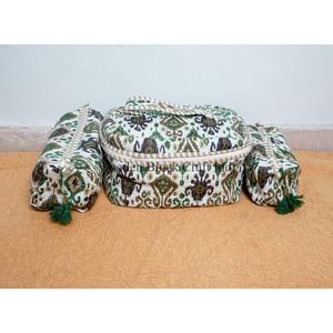 Nuevo y elegante juego de neceseres de 3 piezas con decoración de cadena de borlas, tela acolchada, cierre de cremallera, duradero, portátil, organizador de viaje. - Product Image 1