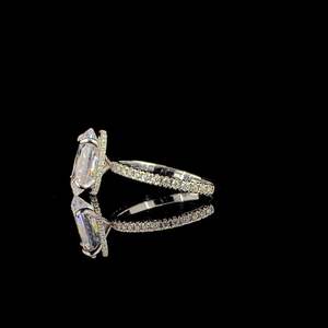 แหวนเพชรเงินแท้คุณภาพพรีเมียม ประดับเพชรแบบไมโครเพฟ เหมาะสำหรับสวมใส่ในชีวิตประจำวัน งานอีเว้นท์ และเป็นของขวัญ มีจำหน่ายแล้ว - Product Image 2