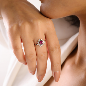 Anillo de Compromiso de Alta Gama con Rubíes y Diamantes en Racimo, Oro Blanco Real de 14K, el Mejor Regalo para el Día de la Madre, Venta al por Mayor de Fábrica - Product Image 4