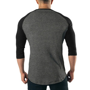 Camiseta de Béisbol Personalizada al por Mayor para Hombre, Manga 3/4, Mangas Raglán en Contraste, Transpirable, de Algodón, Color Negro y Gris, Tops de Jersey de Fábrica - Product Image 2