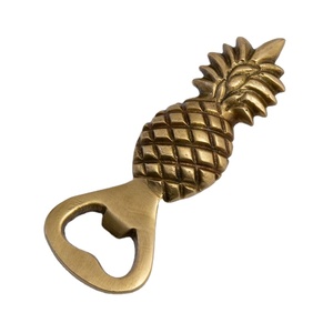 Decorative Brass Bottle Opener Vintage Finish Metal Beer Opener for Home Bar <b>Kitchen</b> <b>Accessories</b> Gift Item Use Home Hotel Decor - Product Image 6