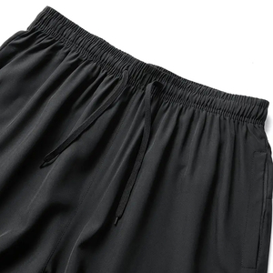 Vêtements de sport à séchage rapide pour la course à pied, la gym, le fitness en plein air, ensemble t-shirt et short de compression par AMAZING INDUSTRIES - Product Image 3