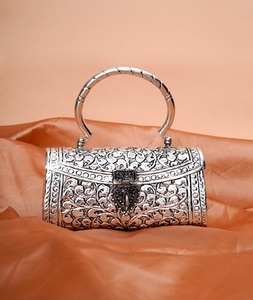 Mini Bolso de Mano Kundan de Latón, Chapado en Oro, Hecho a Mano, con Diamantes, Cierre de Hebilla, para San Valentín, Aniversario, Día de Acción de Gracias - Product Image 3