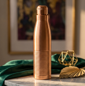 Bouteille en cuivre pur indien, base texturée côtelée, gourde d'hydratation sans soudure, étanche, réutilisable, bouteille d'eau en métal - Product Image 1