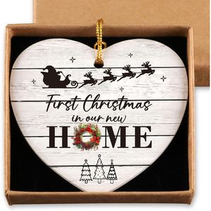 Prima Decorazione Natalizia in Ceramica per la Casa Nuova, Idea Regalo per Coppie di Sposi Novelli, Pallina Ornamentale per l'Albero di Natale per l'Inaugurazione della Casa - Product Image 1
