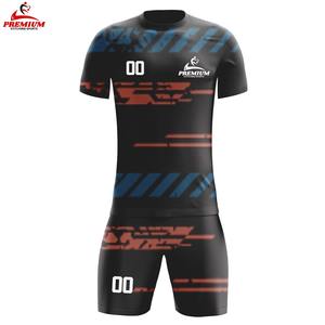 Tenue de football respirante à prix abordable, short de sport 100 % polyester, antibactérien, séchage rapide, anti-UV, logo personnalisé, couleurs personnalisées - Product Image 3