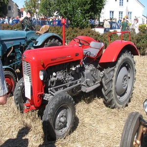 รถแทรกเตอร์ Massey Ferguson 290 ขับเคลื่อน 4 ล้อ สีเงิน รุ่นมาตรฐาน ขาย ราคา 89 - Product Image 1