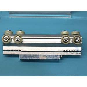 Rouleau SCP 7482301A, chariot, 12 roues - Équipements et pièces semi-conducteurs d'occasion fiables à l'échelle mondiale - Product Image 1