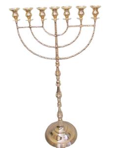 Ménorah en métal doré brillant, design élégant à bras traditionnels, centre de table décoratif pour festivals religieux - Product Image 1