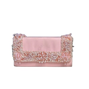 Bolso de mano nupcial indio hecho a mano con perlas de cristal rosa pastel, bolso de noche de satén de diseñador para fiesta de boda, para mujer - Product Image 1