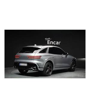 Genesis GV70 3.5T Gasolina AWD con Caja de Cambios Automática, Asientos de Cuero, Cámara Trasera - Modelo Diciembre 2022, 13,101 km - Product Image 2