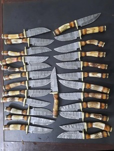 Couteaux de chasse Viking Art OEM faits à la main de qualité industrielle FH-216 en acier Damas, lot de lames Drop Point de 3 mm avec manche en bois et corne - Product Image 3