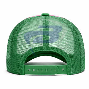 Gorra Trucker con Impresión 3D de la Hermandad Alpha Kapa Alpha AKA - Diseño Verde y Rosa de Primera Calidad, Gorra Trucker de la Hermandad AKA - Product Image 2