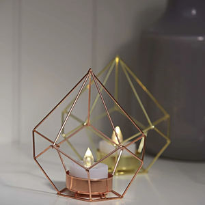 Porte-bougie en métal fait main avec finition lisse, idéal pour centre de table, Diwali, Noël et décoration quotidienne de la maison - Product Image 1