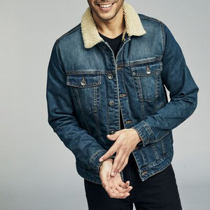 Oversized Vintage Winter Warm Fleece Coats Denim Jean Jackets with Fur Collar OEM Service <b>Washed</b> Weaving <b>Method</b> for Outdoor Wear - Product Image 1