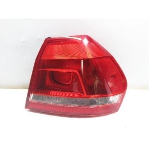 Luz Trasera Derecha Usada para Passat 561945096G - Product Image 1
