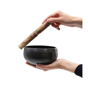 Ensemble de bols chantants tibétains en laiton martelé, finition noire moderne, pour la thérapie par le son, l'alignement des chakras, la méditation et la guérison sonore - Product Image 1