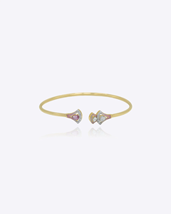 Brazalete Floret Line, Delicado Brazalete de Inspiración Floral, Detalles Lineales Elegantes, Joyería de Moda Premium, Oro 9K Polki - Product Image 1