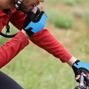 Conception unique, service OEM, prix de gros, gants de cyclisme personnalisés, gants de cyclisme à bas prix fabriqués au Pakistan - Product Image 6